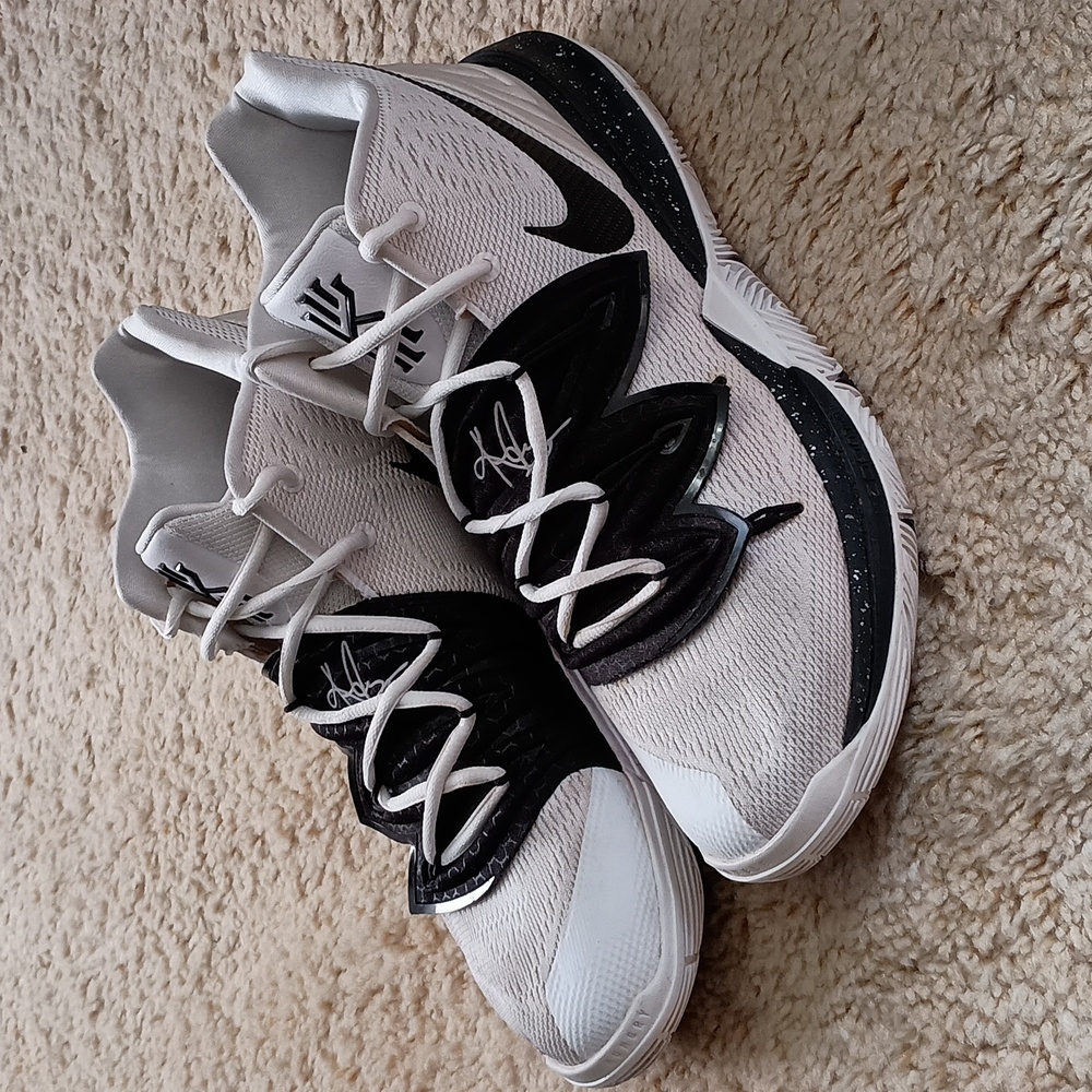 Nike Kyrie Irving 5 "Oreo" Cookies & Cream Men's Sneakers Size 11